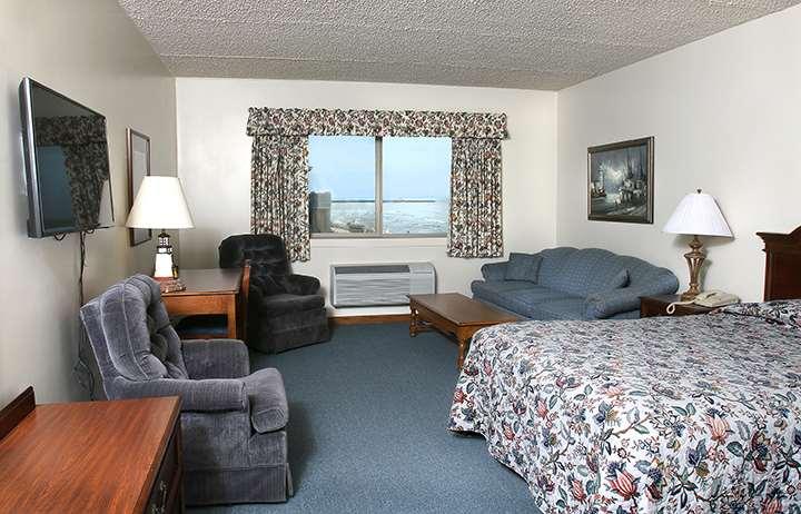 Lighthouse Inn - Two Rivers Room photo